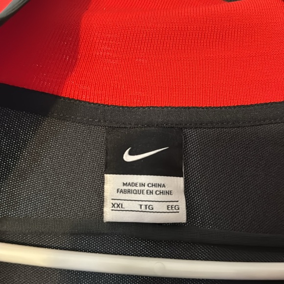 Too Big - Picture 4 of 4